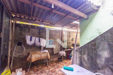 Casa à venda com 163m², 3 quartos e 2 vagas Casa à venda com 163m², 3 quartos e 2 vagasQuintal