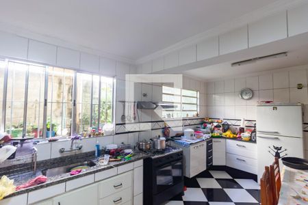 Casa à venda com 163m², 3 quartos e 2 vagas Casa à venda com 163m², 3 quartos e 2 vagasCozinha