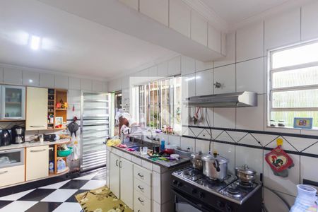 Casa à venda com 163m², 3 quartos e 2 vagas Casa à venda com 163m², 3 quartos e 2 vagasCozinha