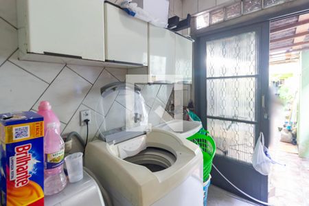 Casa à venda com 163m², 3 quartos e 2 vagas Casa à venda com 163m², 3 quartos e 2 vagasLavanderia