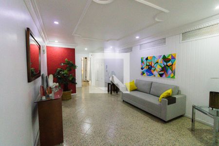 Apartamento para alugar com 170m², 3 quartos e 1 vagaHall