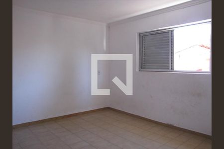 Casa à venda com 110m², 4 quartos e 4 vagasCasa 2 - Quarto 1