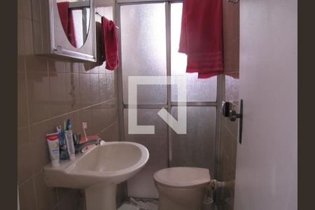 Casa à venda com 110m², 4 quartos e 4 vagasCasa 2 - Banheiro 1