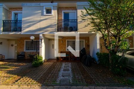 Casa de condomínio à venda com 110m², 3 quartos e 2 vagas Casa de condomínio à venda com 110m², 3 quartos e 2 vagasFachada