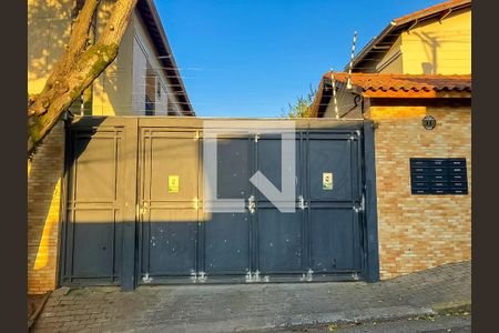 Casa de condomínio à venda com 110m², 3 quartos e 2 vagas Casa de condomínio à venda com 110m², 3 quartos e 2 vagasFachada