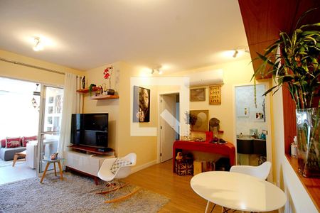 Sala  de apartamento para alugar com 3 quartos, 89m² em Vila Suzana, São Paulo
