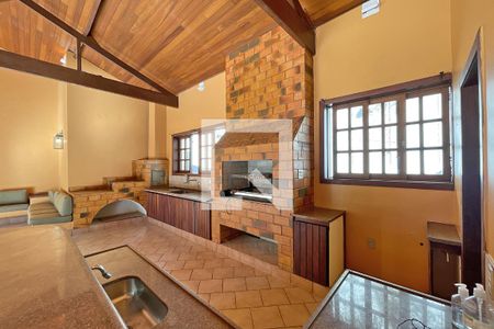 Casa de condomínio à venda com 950m², 4 quartos e 10 vagas Casa de condomínio à venda com 950m², 4 quartos e 10 vagasSalão de festas