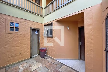 Casa de condomínio à venda com 950m², 4 quartos e 10 vagas Casa de condomínio à venda com 950m², 4 quartos e 10 vagasÁrea externa