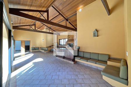 Casa de condomínio à venda com 950m², 4 quartos e 10 vagas Casa de condomínio à venda com 950m², 4 quartos e 10 vagasSalão de festas