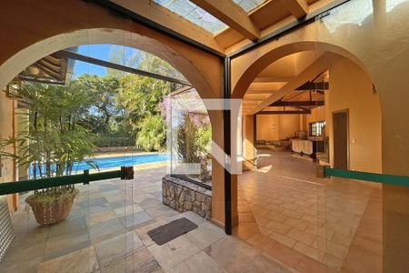 Casa de condomínio à venda com 950m², 4 quartos e 10 vagas Casa de condomínio à venda com 950m², 4 quartos e 10 vagasSalão de festas