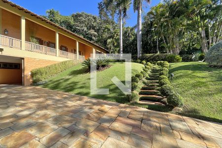 Casa de condomínio à venda com 950m², 4 quartos e 10 vagas Casa de condomínio à venda com 950m², 4 quartos e 10 vagasÁrea externa