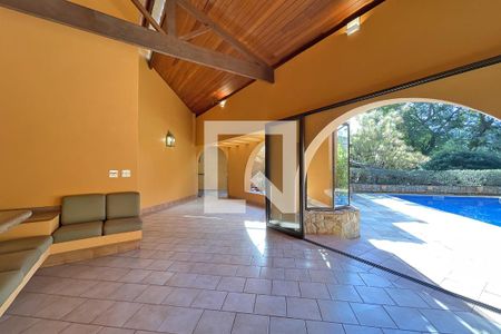 Casa de condomínio à venda com 950m², 4 quartos e 10 vagas Casa de condomínio à venda com 950m², 4 quartos e 10 vagasSalão de festas