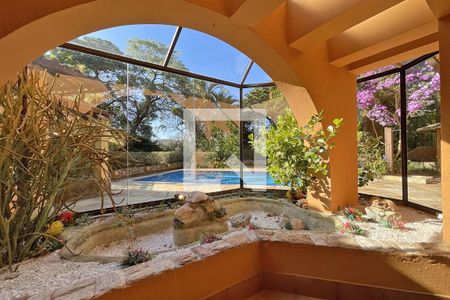 Casa de condomínio à venda com 950m², 4 quartos e 10 vagas Casa de condomínio à venda com 950m², 4 quartos e 10 vagasSalão de festas