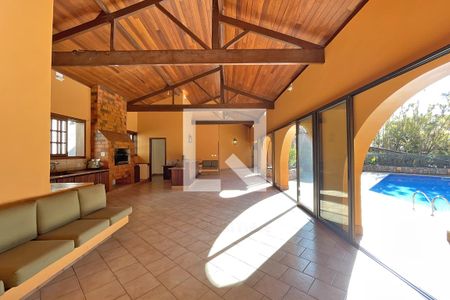 Casa de condomínio à venda com 950m², 4 quartos e 10 vagas Casa de condomínio à venda com 950m², 4 quartos e 10 vagasSalão de festas