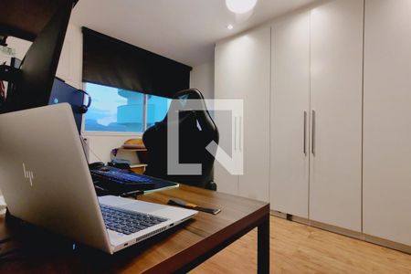 Apartamento à venda com 80m², 2 quartos e 1 vagaQuarto 2 - Armários