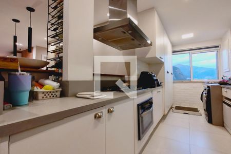 Apartamento à venda com 80m², 2 quartos e 1 vagaCozinha - Armários