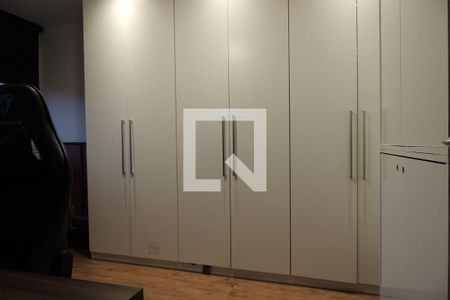 Apartamento à venda com 80m², 2 quartos e 1 vagaQuarto 2 - Armários