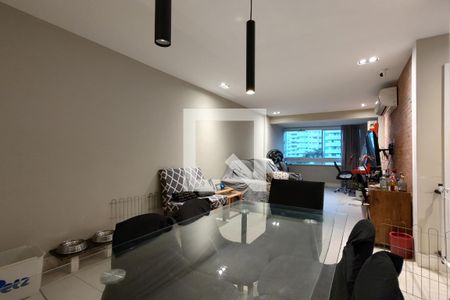 Sala  de apartamento à venda com 2 quartos, 80m² em Jacarepaguá, Rio de Janeiro