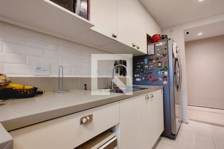 Apartamento à venda com 80m², 2 quartos e 1 vagaCozinha - Armários