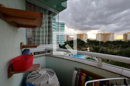 Apartamento à venda com 80m², 2 quartos e 1 vagaVaranda 