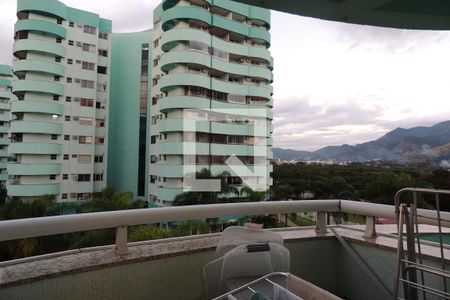 Apartamento à venda com 80m², 2 quartos e 1 vagaVaranda 