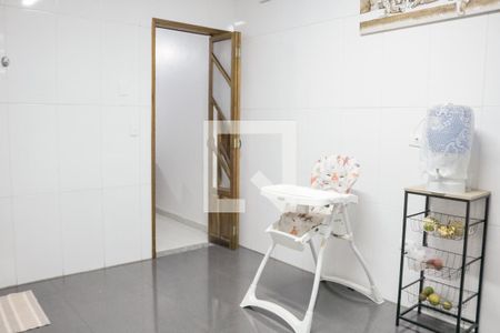 Casa à venda com 134m², 3 quartos e 2 vagas Casa à venda com 134m², 3 quartos e 2 vagasCozinha