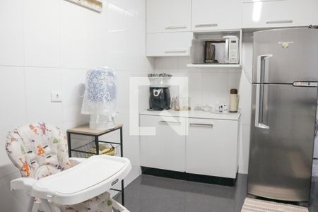 Casa à venda com 134m², 3 quartos e 2 vagas Casa à venda com 134m², 3 quartos e 2 vagasCozinha