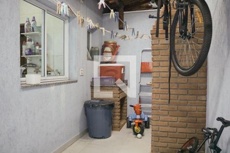 Casa à venda com 134m², 3 quartos e 2 vagas Casa à venda com 134m², 3 quartos e 2 vagasChurrasqueira