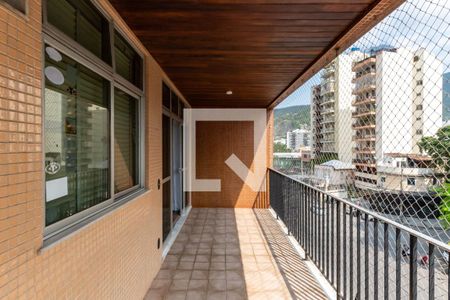 Apartamento para alugar com 92m², 2 quartos e 1 vagaVaranda