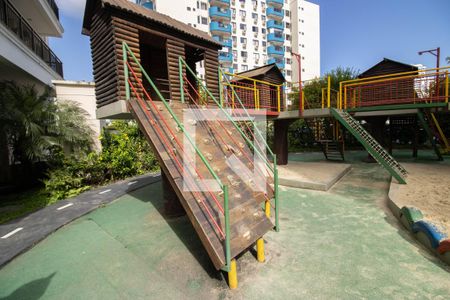 Apartamento para alugar com 65m², 2 quartos e 1 vaga Apartamento para alugar com 65m², 2 quartos e 1 vagaÁrea comum - Playground