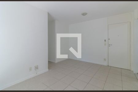 Sala de apartamento para alugar com 2 quartos, 65m² em Recreio dos Bandeirantes, Rio de Janeiro
