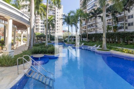 Apartamento para alugar com 65m², 2 quartos e 1 vaga Apartamento para alugar com 65m², 2 quartos e 1 vagaÁrea comum - Piscina