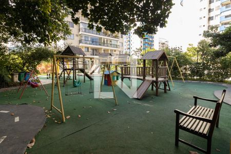 Apartamento para alugar com 65m², 2 quartos e 1 vaga Apartamento para alugar com 65m², 2 quartos e 1 vagaÁrea comum - Playground
