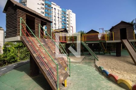 Apartamento para alugar com 65m², 2 quartos e 1 vaga Apartamento para alugar com 65m², 2 quartos e 1 vagaÁrea comum - Playground