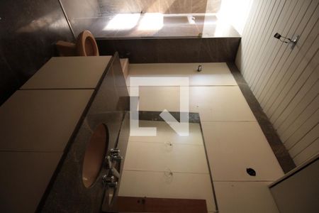 Apartamento para alugar com 240m², 5 quartos e 2 vagasBanheiro Social