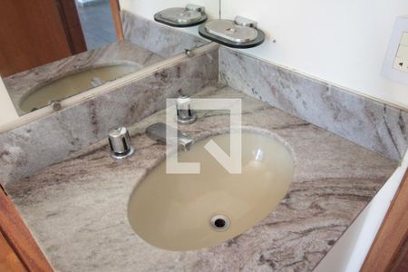 Apartamento para alugar com 240m², 5 quartos e 2 vagasBanheiro da Suite 2