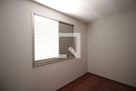 Apartamento para alugar com 240m², 5 quartos e 2 vagasQuarto 2