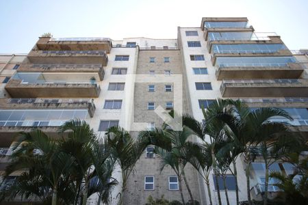 Apartamento para alugar com 240m², 5 quartos e 2 vagasArea Externa