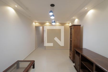 Sala de casa para alugar com 3 quartos, 200m² em Jardim Santo Elias, São Paulo