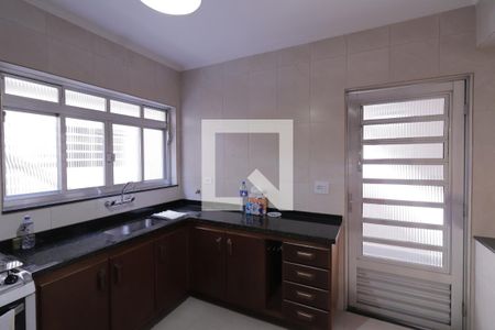 Casa para alugar com 200m², 3 quartos e 2 vagasCozinha