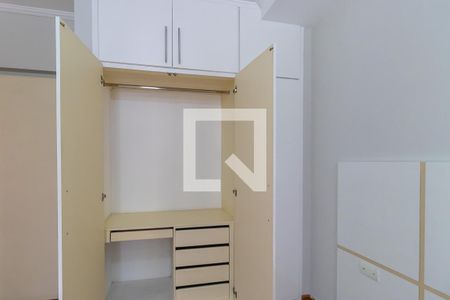 Quarto 1 - Armários de apartamento à venda com 2 quartos, 76m² em Vila Angelino Rossi, Campinas