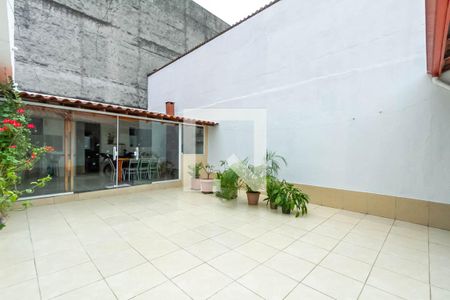 Casa à venda com 273m², 4 quartos e 3 vagasQuintal