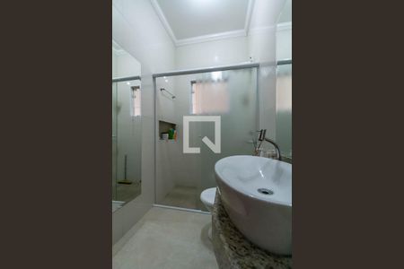 Casa à venda com 273m², 4 quartos e 3 vagasBanheiro Social