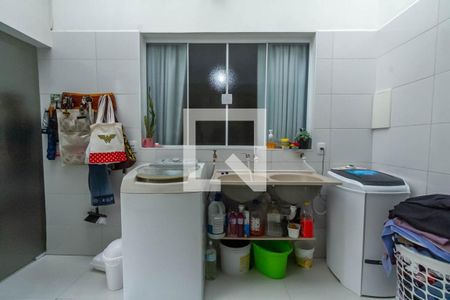 Casa à venda com 273m², 4 quartos e 3 vagasÁrea de Serviço