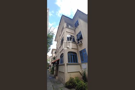 Apartamento à venda com 92m², 2 quartos e sem vagaÁrea comum