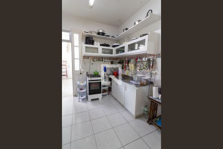 Apartamento à venda com 92m², 2 quartos e sem vagaCozinha