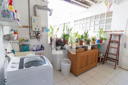 Apartamento à venda com 92m², 2 quartos e sem vagaLavanderia