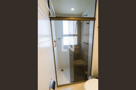 Apartamento à venda com 74m², 2 quartos e 2 vagasBanheiro do Quarto 1