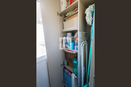 Apartamento à venda com 74m², 2 quartos e 2 vagasÁrea de Serviço