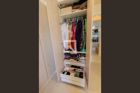 Apartamento à venda com 74m², 2 quartos e 2 vagasQuarto 2